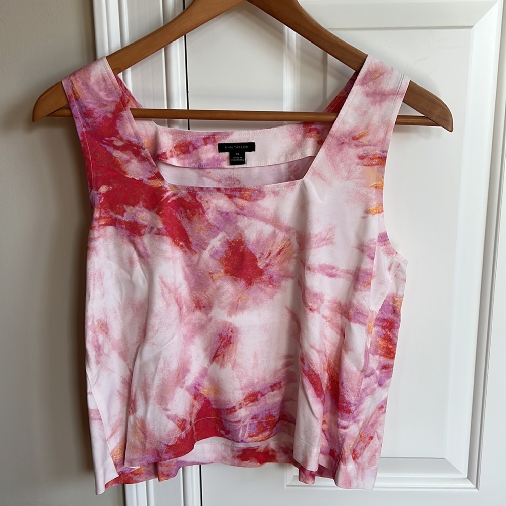 SALE!! NWT Ann Taylor Crop Top